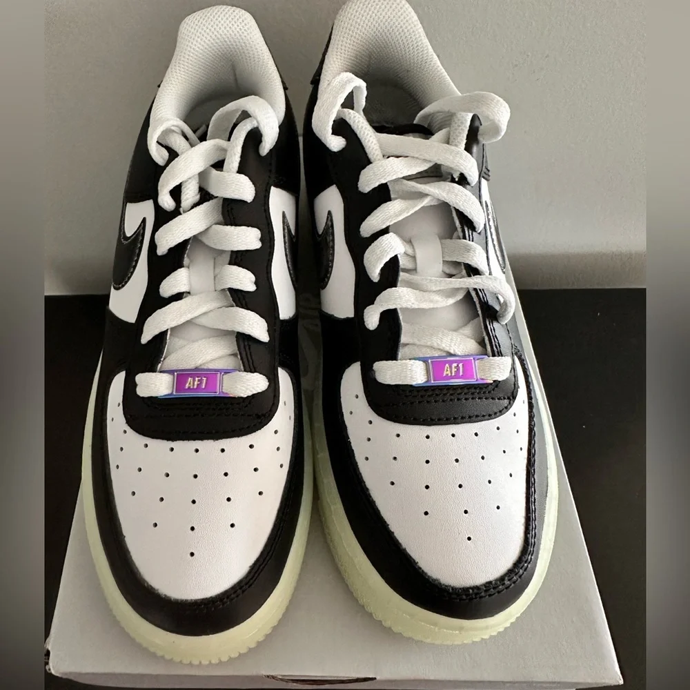 Nike Air Force 1 LV8 GS 'Year of the Dragon' GS Sneaker. New with box. Size 6.5Y